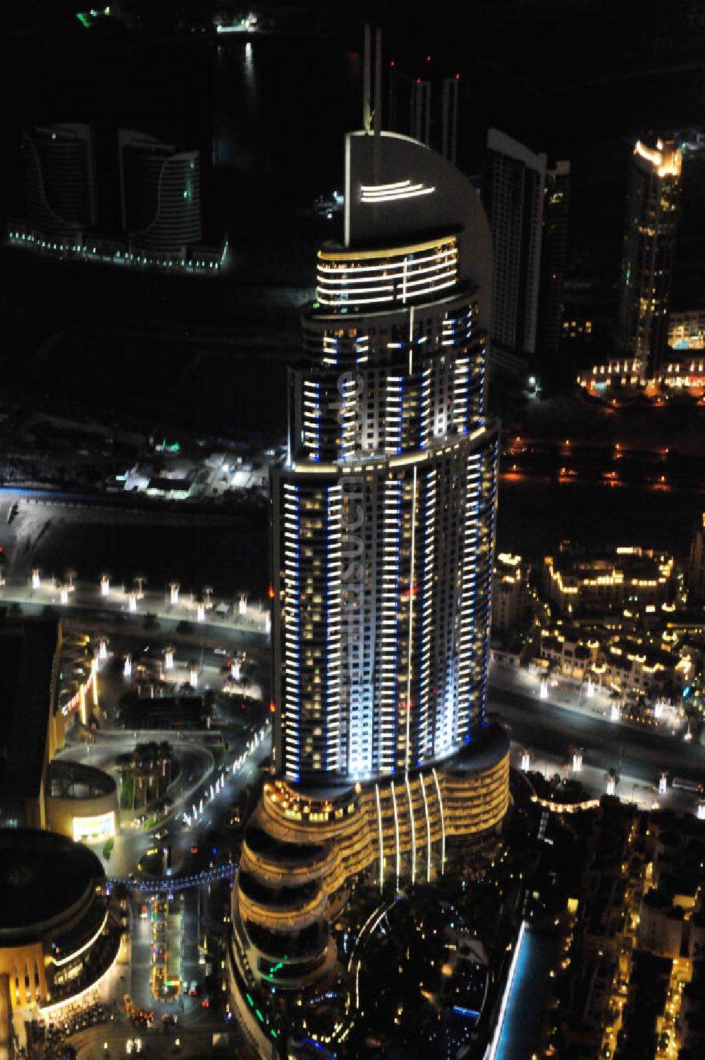 Luftaufnahme DUBAI / DUBAYY - Hochhaus The Address Downtown Dubai im neuen Stadtteil Downtown Dubai