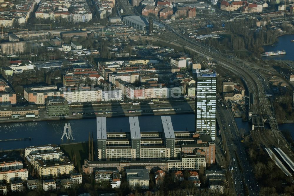 Luftbild Berlin - Hochhaus Allianz-Tower in Berlin - Treptow