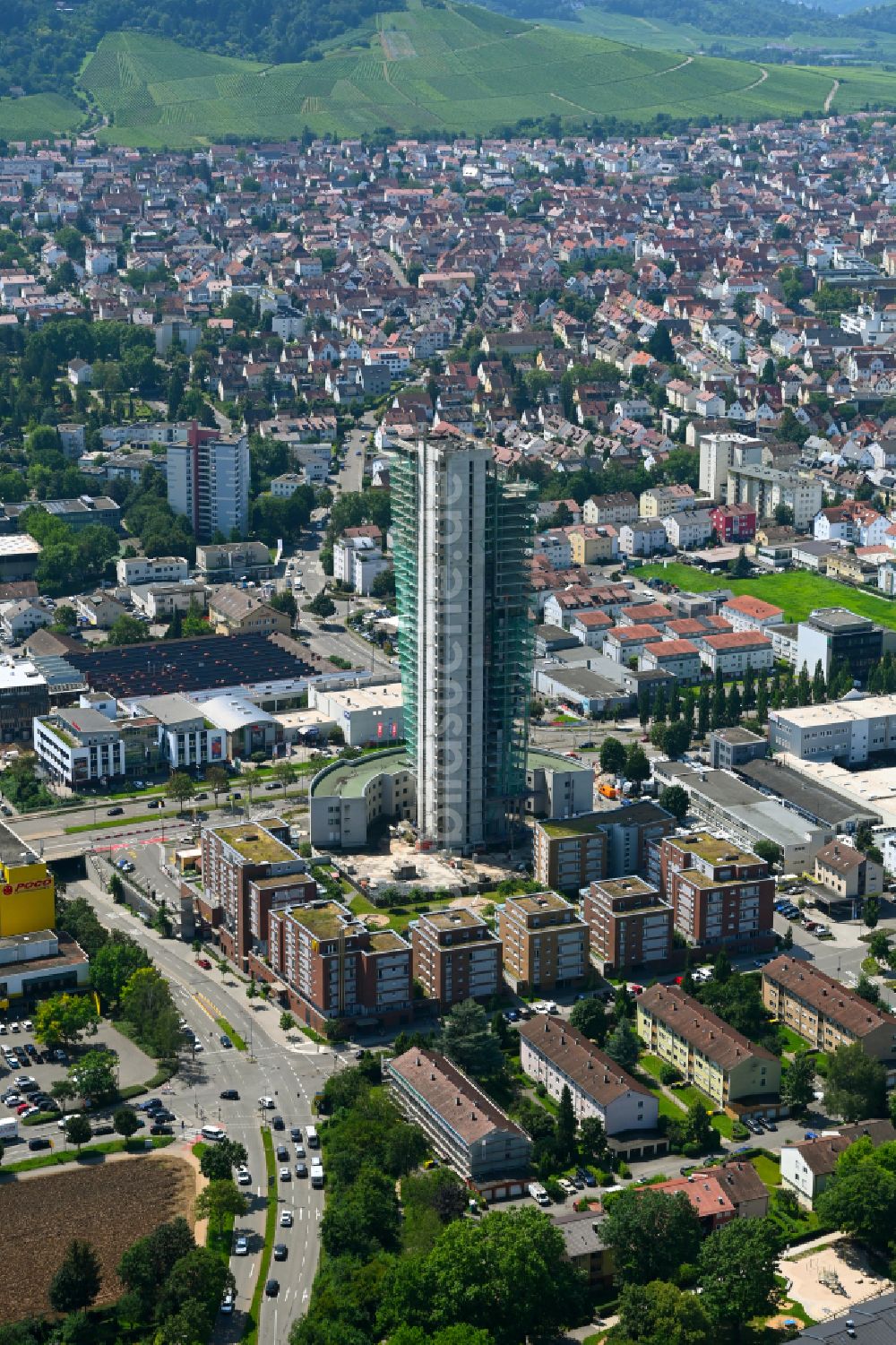 Fellbach von oben - Hochhaus- Baustelle der Hotelanlage Schwabenlandtower in Fellbach im Bundesland Baden-Württemberg, Deutschland