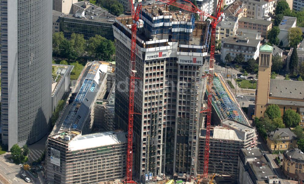 Frankfurt am Main aus der Vogelperspektive: Hochhaus- Baustelle des Tower 185 in Frankfurter / Main