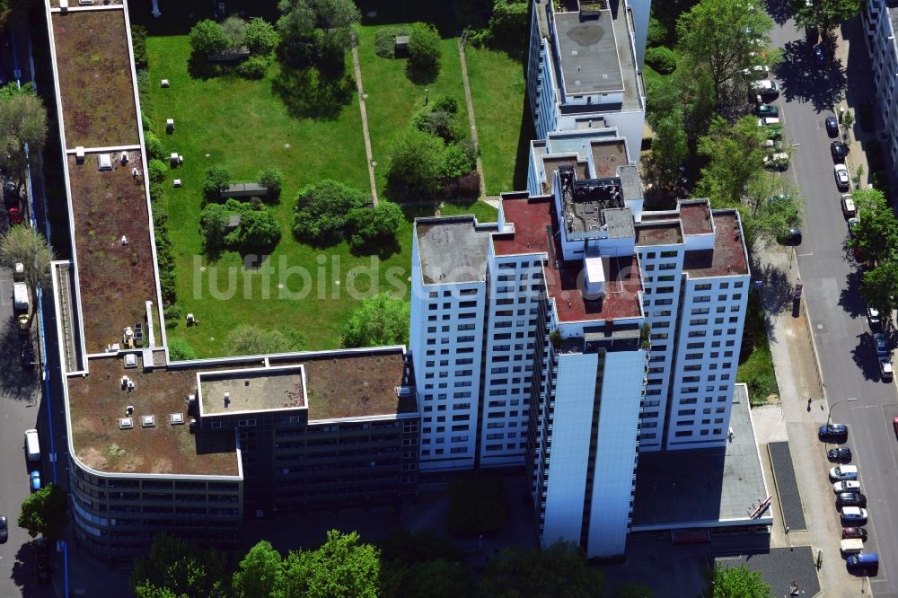 Berlin von oben - Hochhaus an der Ecke Lützow-Ufer - Keithstraße im Stadtteil Tiergarten von Berlin