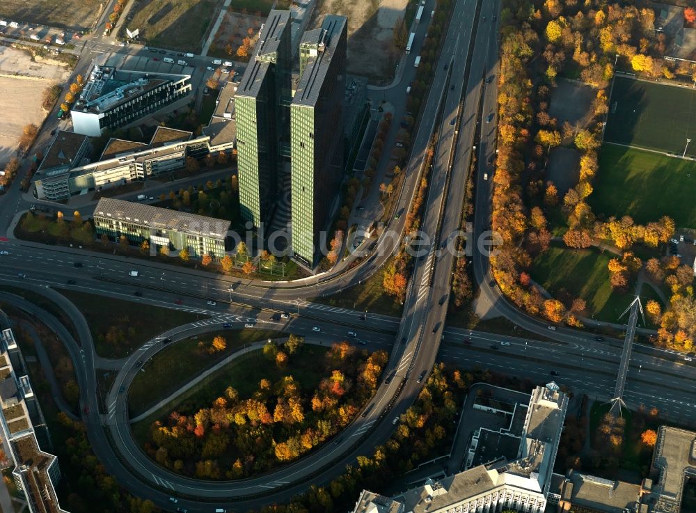 München aus der Vogelperspektive: Hochhaus- Emsemble Highlight Towers in München im Bundesland Bayern