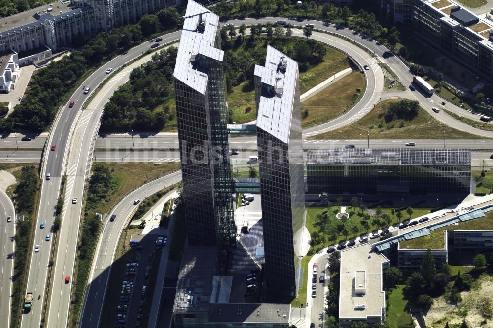 München aus der Vogelperspektive: Hochhaus- Emsemble Highlight Towers in München im Bundesland Bayern