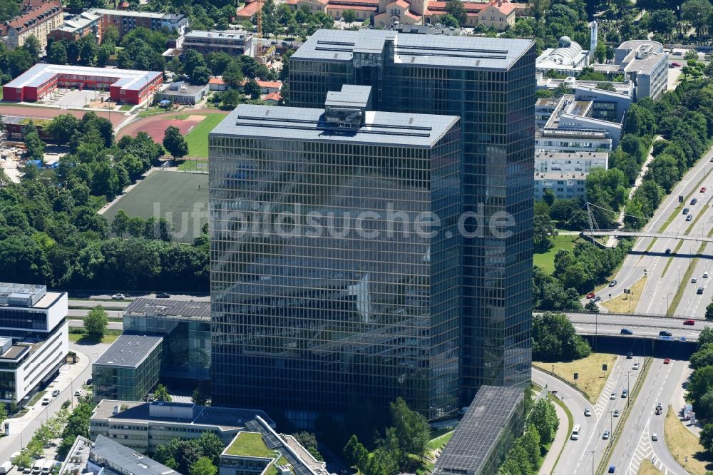 Luftaufnahme München - Hochhaus- Emsemble Highlight Towers in München im Bundesland Bayern