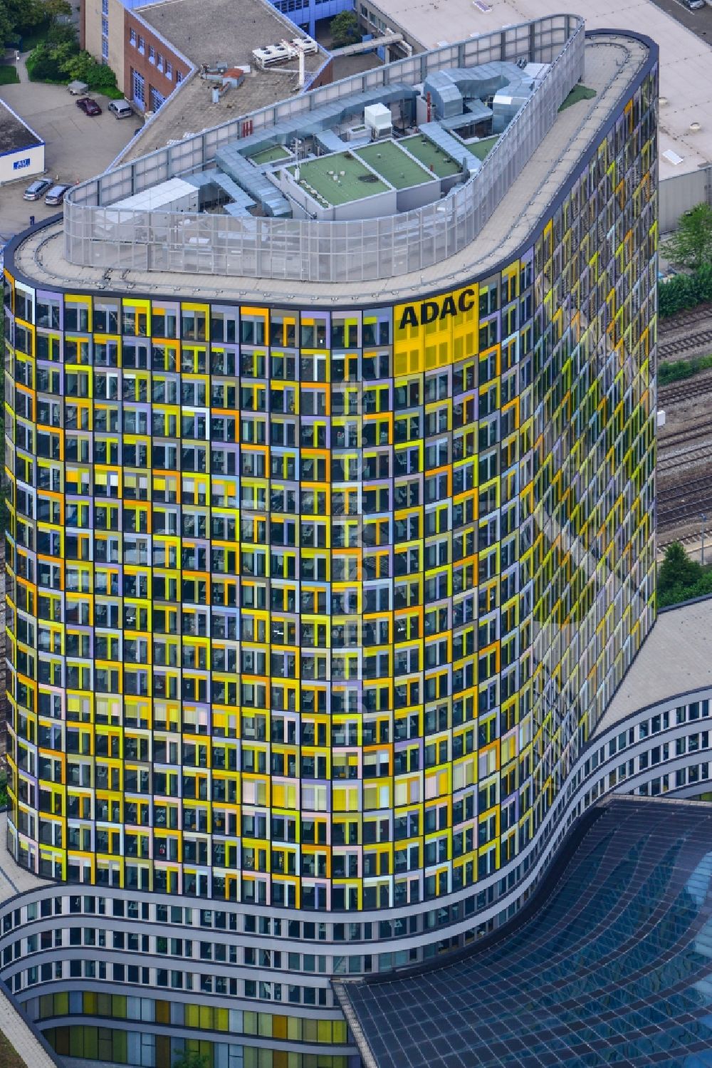 München aus der Vogelperspektive: Hochhaus- Ensemble ADAC Zentrale im Ortsteil Sendling-Westpark in München im Bundesland Bayern, Deutschland