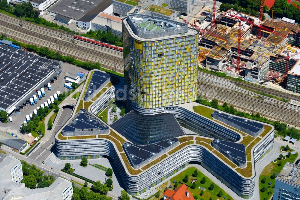 Luftaufnahme München - Hochhaus- Ensemble ADAC Zentrale im Ortsteil Sendling-Westpark in München im Bundesland Bayern, Deutschland