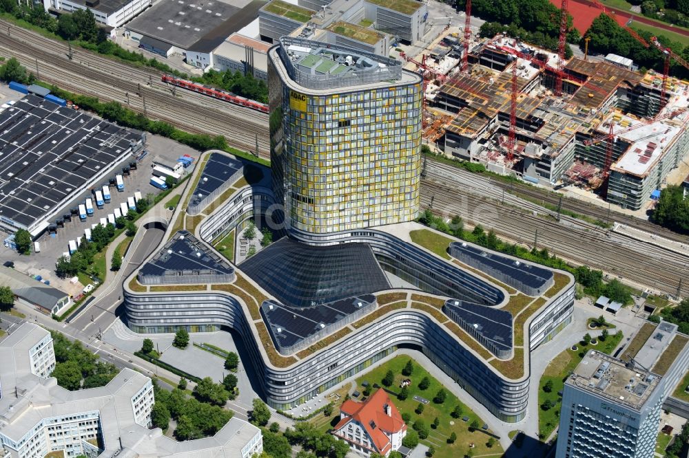 München von oben - Hochhaus- Ensemble ADAC Zentrale im Ortsteil Sendling-Westpark in München im Bundesland Bayern, Deutschland