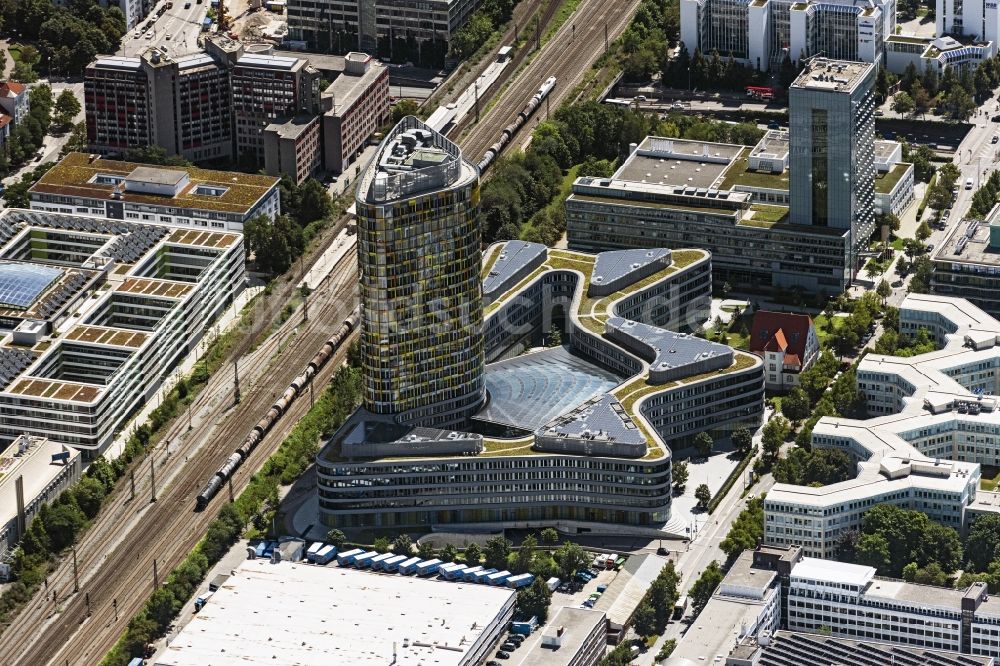 Luftaufnahme München - Hochhaus- Ensemble ADAC Zentrale im Ortsteil Sendling-Westpark in München im Bundesland Bayern, Deutschland