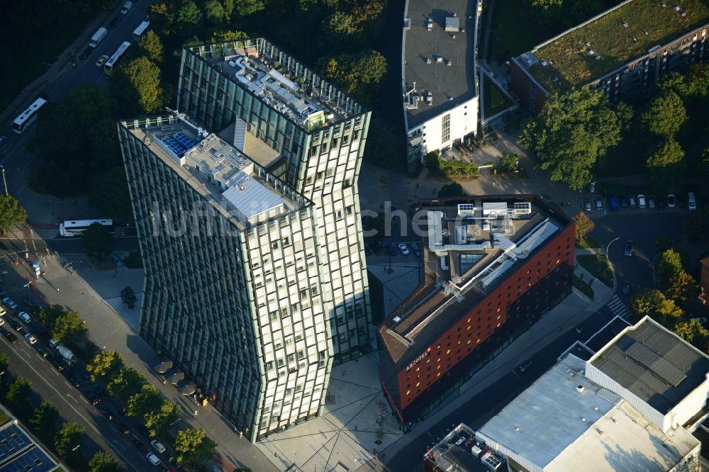 Hamburg von oben - Hochhaus - Ensemble - Komplex Tanzende Türme an der Reeperbahn in Hamburg