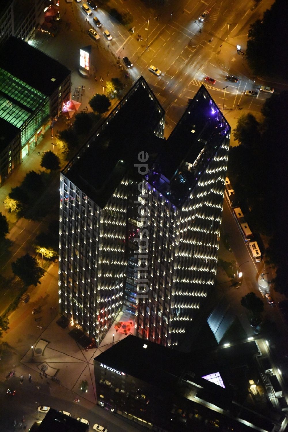 Hamburg von oben - Hochhaus - Ensemble - Komplex Tanzende Türme an der Reeperbahn in Hamburg