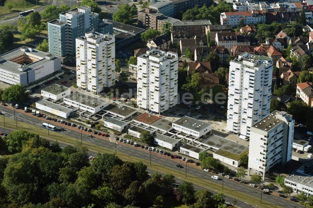 Braunschweig von oben - Hochhaus- Ensemble in der Kurt-Schumacher-Straße in Braunschweig im Bundesland Niedersachsen