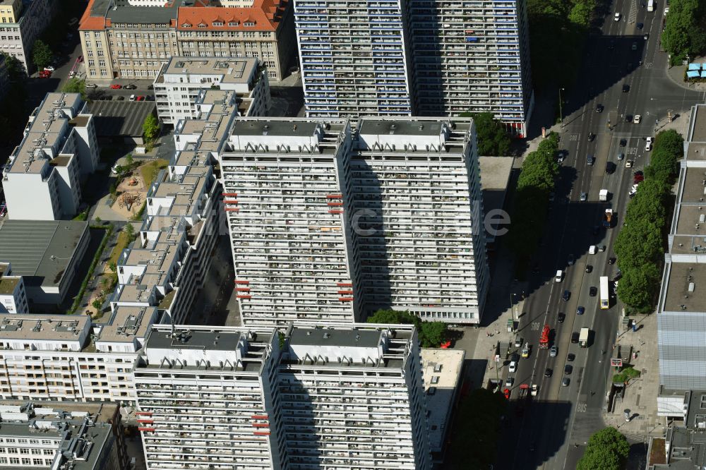 Luftbild Berlin - Hochhaus- Ensemble an der Leipziger Straße im Ortsteil Mitte in Berlin