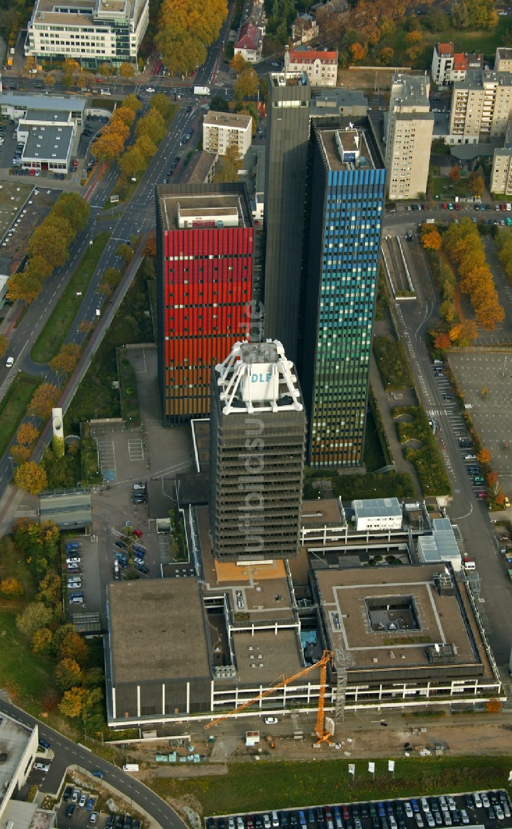 Köln aus der Vogelperspektive: Hochhaus- Ensemble der Mediengebäude des es Deutschlandfunk (DLF) und der Deutschen Welle im Bundesland Nordrhein-Westfalen (NRW)