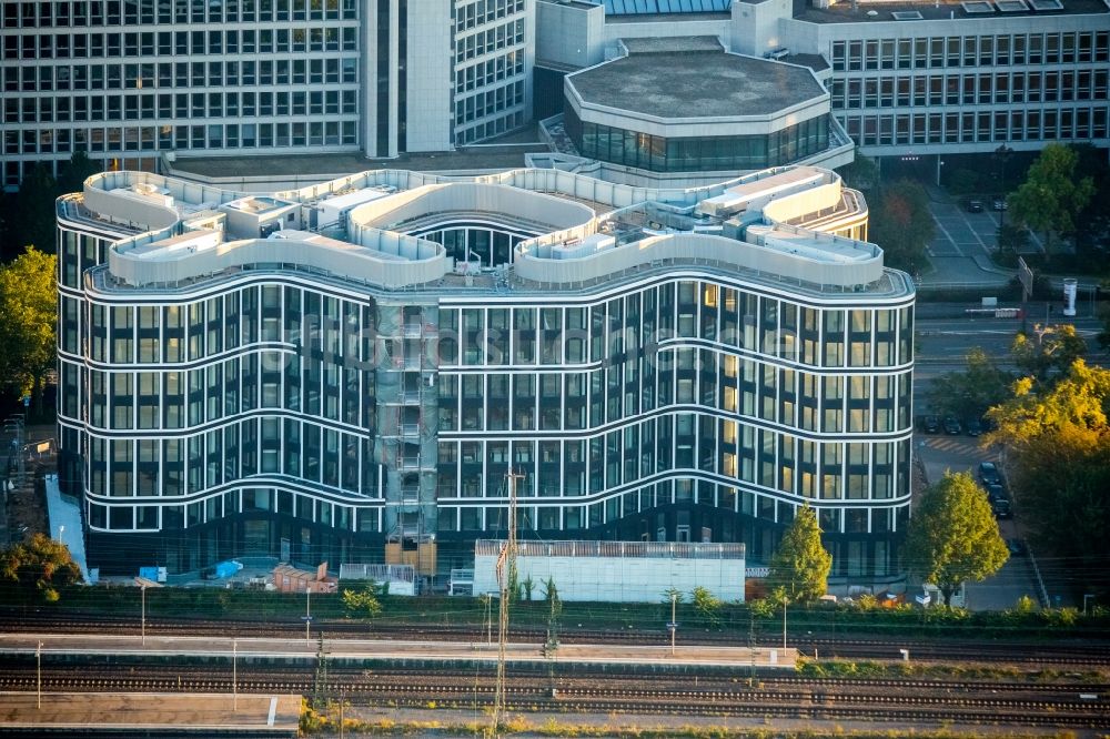 Essen aus der Vogelperspektive: Hochhaus- Ensemble der Schenker Zentrale am Postturm der Postbank in Essen im Bundesland Nordrhein-Westfalen