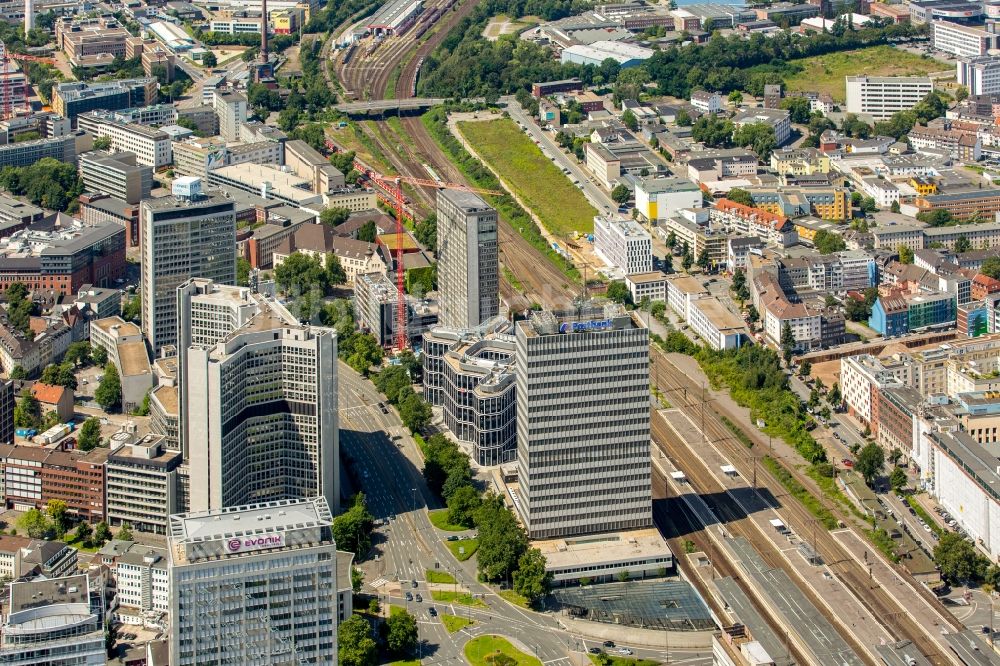 Essen aus der Vogelperspektive: Hochhaus- Ensemble der Schenker Zentrale am Postturm der Postbank in Essen im Bundesland Nordrhein-Westfalen