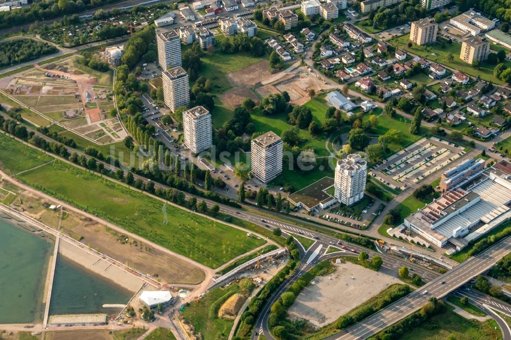 Lahr/Schwarzwald aus der Vogelperspektive: Hochhaus- Ensemble im Westen von Lahr/Schwarzwald im Bundesland Baden-Württemberg, Deutschland