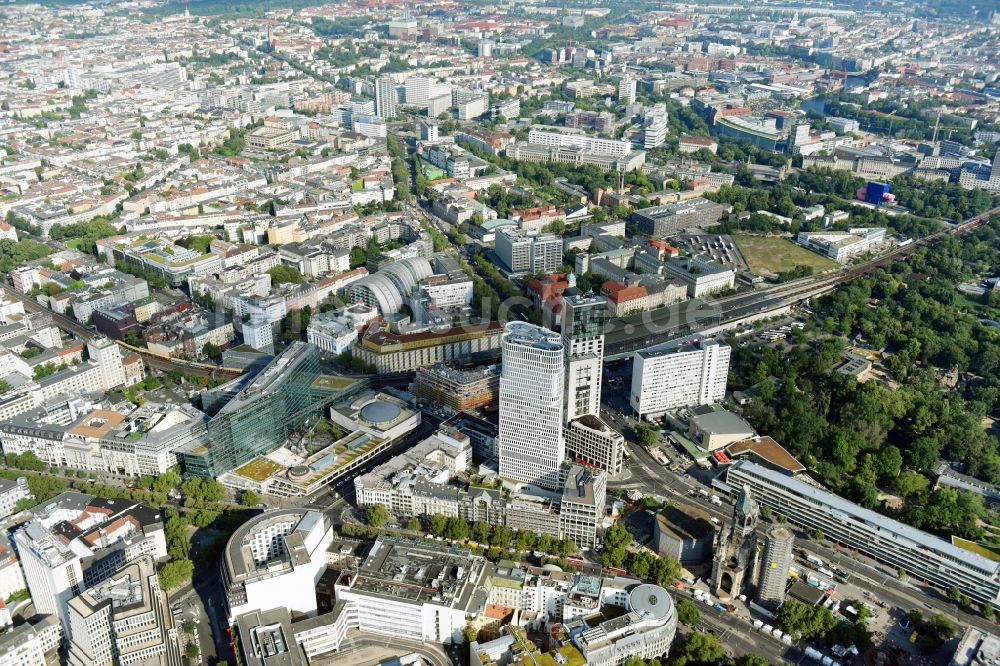 Luftaufnahme Berlin - Hochhaus- Ensemble der Zoofenster und Neubau Upper West an der Joachimsthaler Straße - Hardenbergstraße im Ortsteil Bezirk Charlottenburg in Berlin, Deutschland