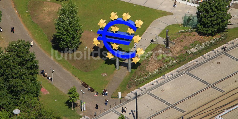 Luftaufnahme Frankfurt am Main - Hochhaus des Eurotower der EZB ( Europäische Zentralbank ) in der Kaiserstraße in Frankfurt am Main