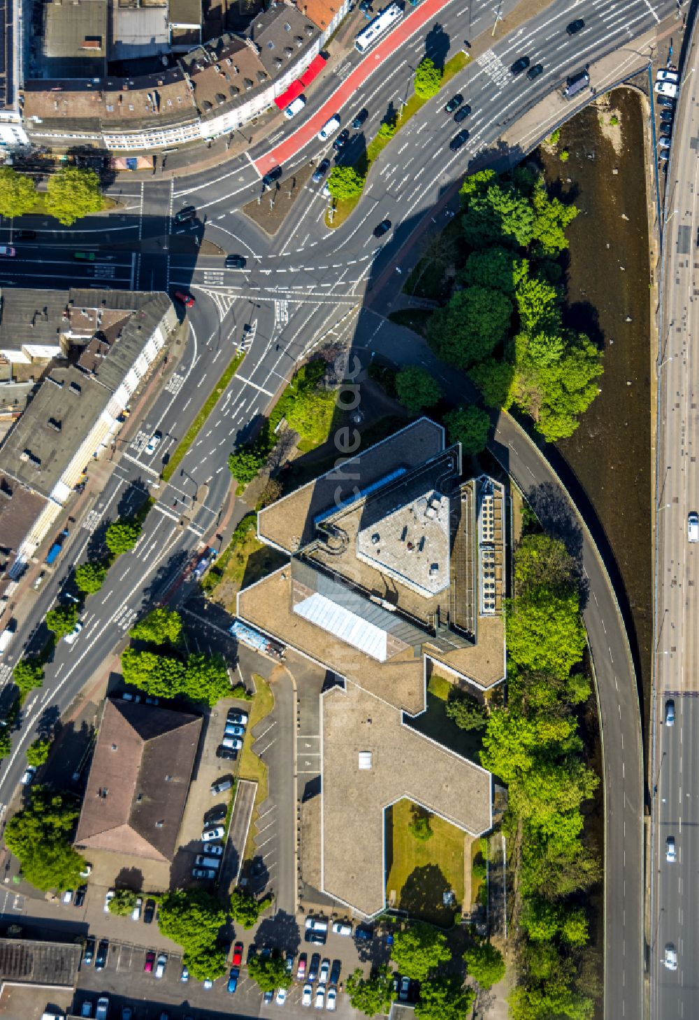 Hagen von oben - Hochhaus- Gebäude Agentur für Arbeit an der Körnerstraße in Hagen im Bundesland Nordrhein-Westfalen