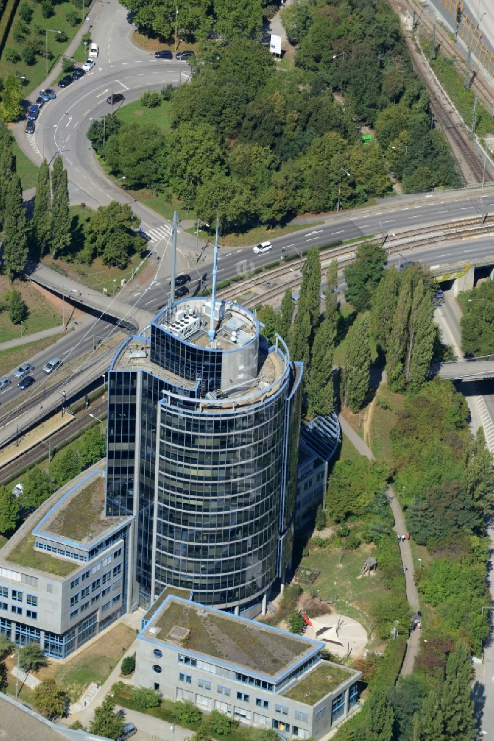 Luftbild Stuttgart - Hochhaus- Gebäude und Bürogebäude Bülow Tower in Stuttgart im Bundesland Baden-Württemberg