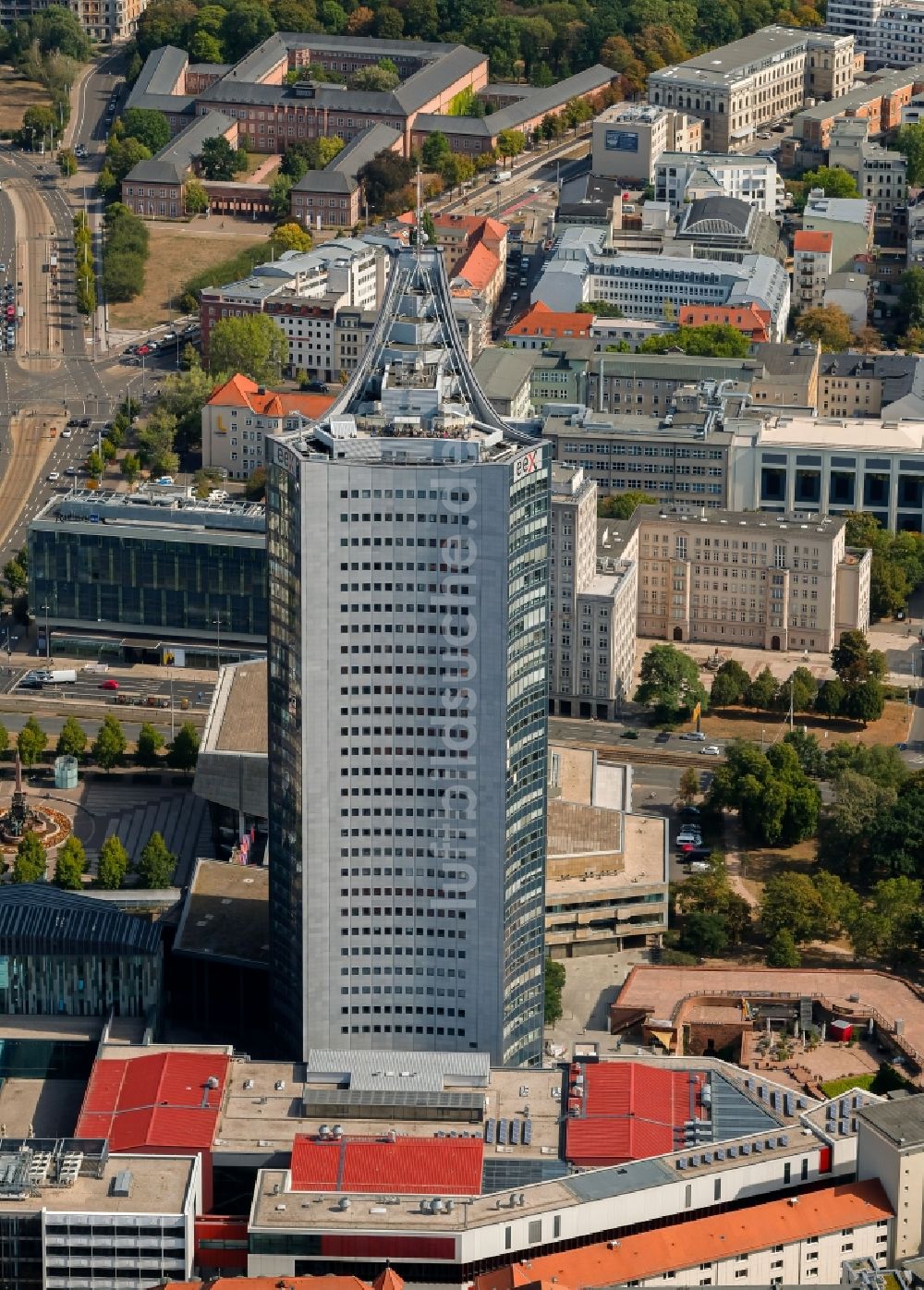 Luftbild Leipzig - Hochhaus- Gebäude City-Hochhaus am Augustusplatz in Leipzig im Bundesland Sachsen