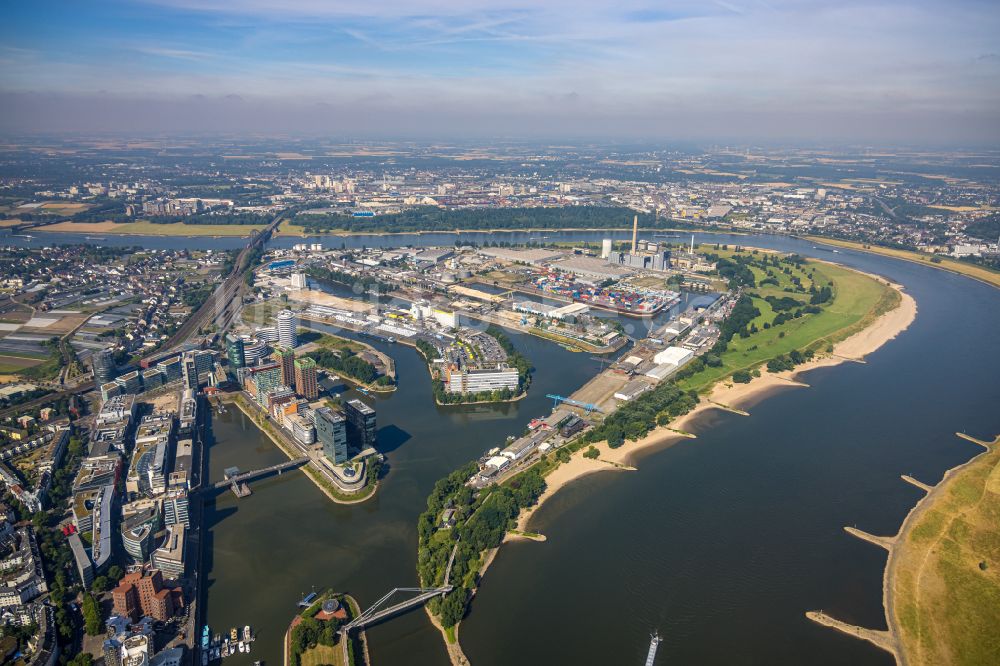 Düsseldorf aus der Vogelperspektive: Hochhaus- Gebäude der Hotelanlage Hyatt Regency Düsseldorf in Düsseldorf im Bundesland Nordrhein-Westfalen