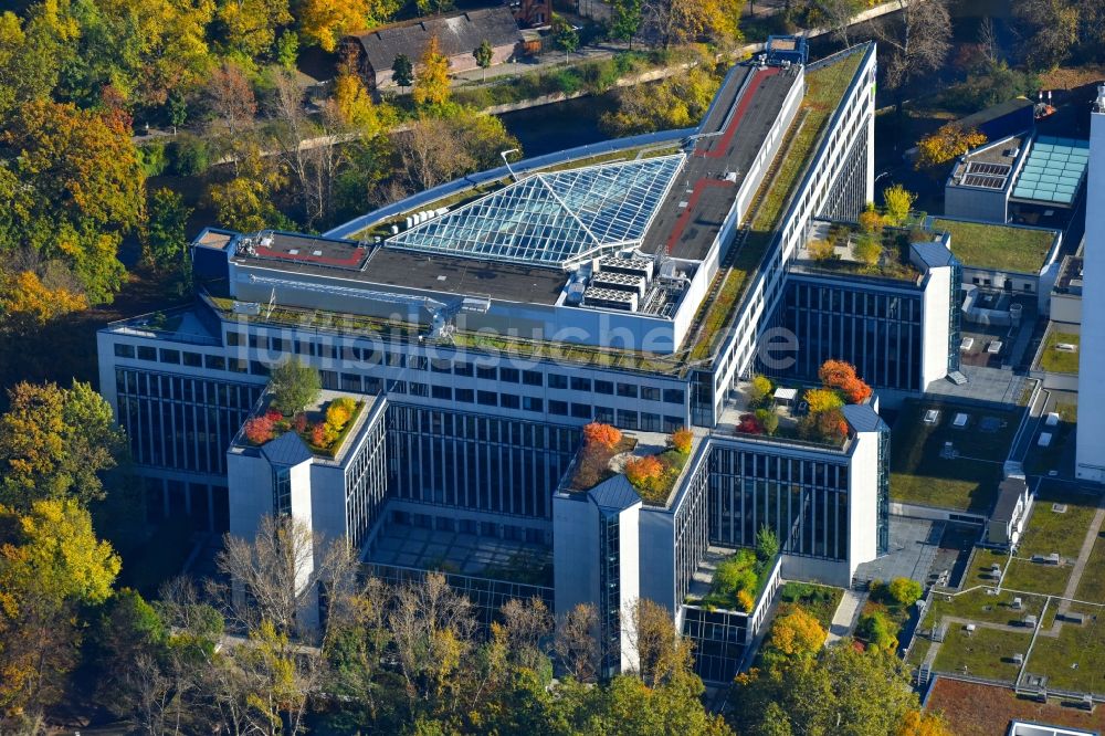 Berlin von oben - Hochhaus- Gebäude der Hotelanlage InterContinental in Berlin, Deutschland