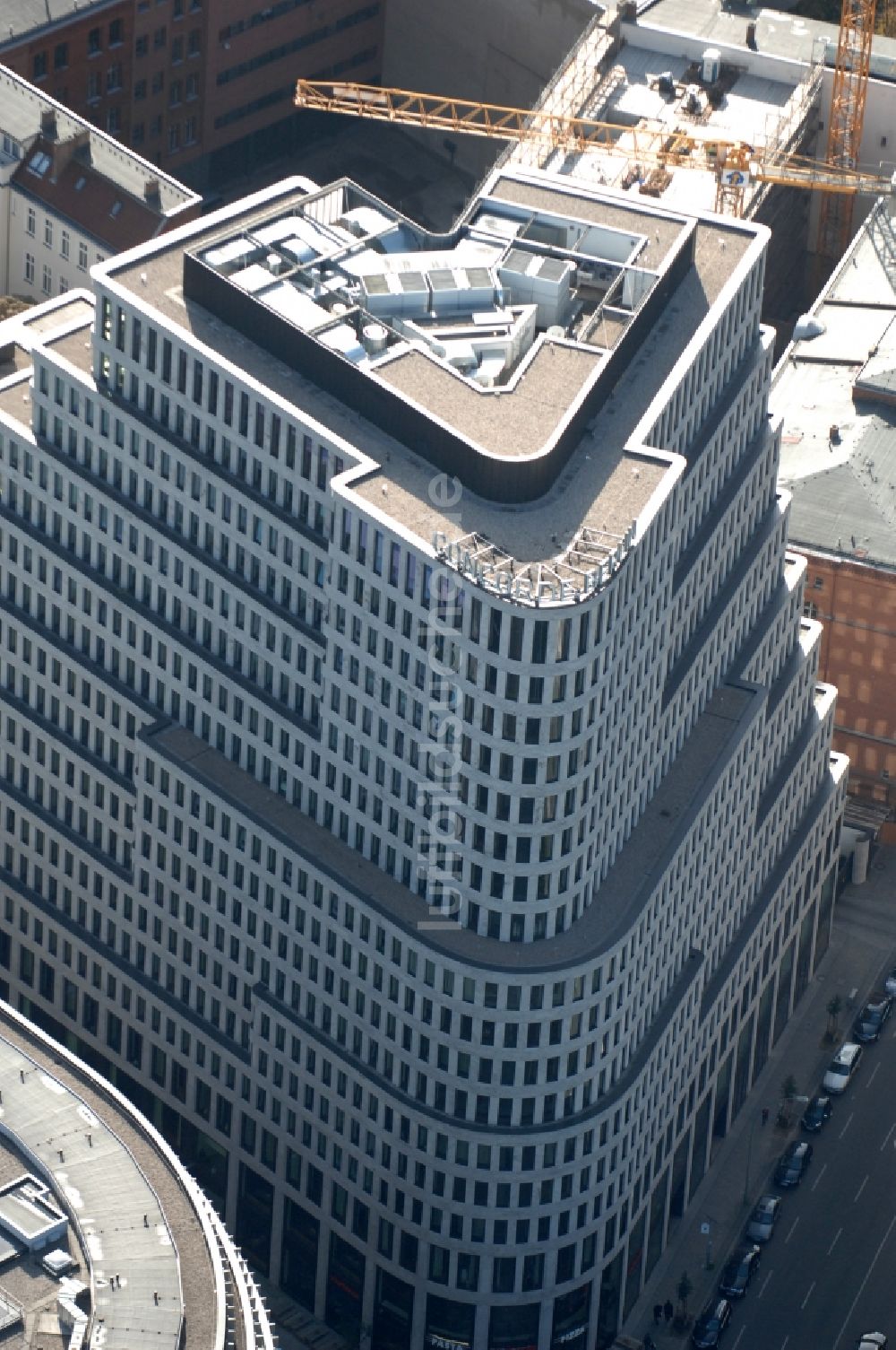 Berlin von oben - Hochhaus- Gebäude der Hotelanlage Sofitel Berlin Kurfürstendamm an der Augsburger Straße Ecke Joachimsthaler Straße im Ortsteil Charlottenburg in Berlin, Deutschland