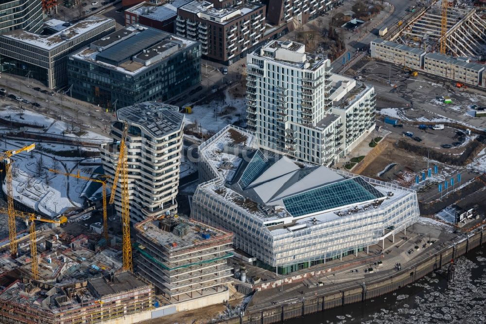 Hamburg aus der Vogelperspektive: Hochhaus- Gebäude Marco-Polo-Tower in Hamburg, Deutschland