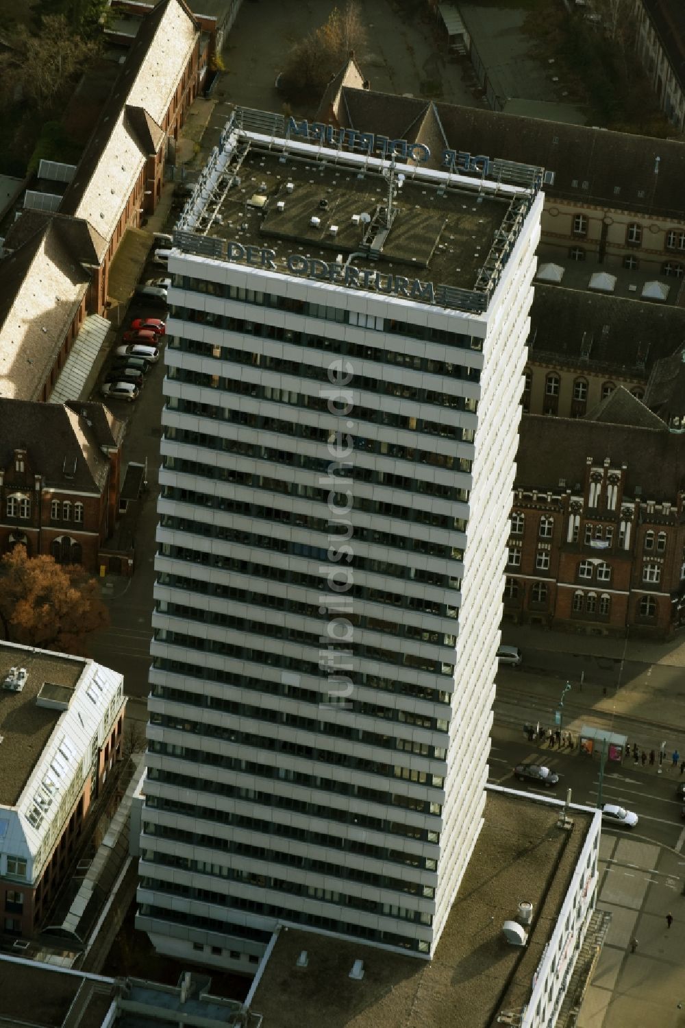 Frankfurt (Oder) aus der Vogelperspektive: Hochhaus- Gebäude DER ODERTURM an den Lenne Passagen in Frankfurt (Oder) im Bundesland Brandenburg