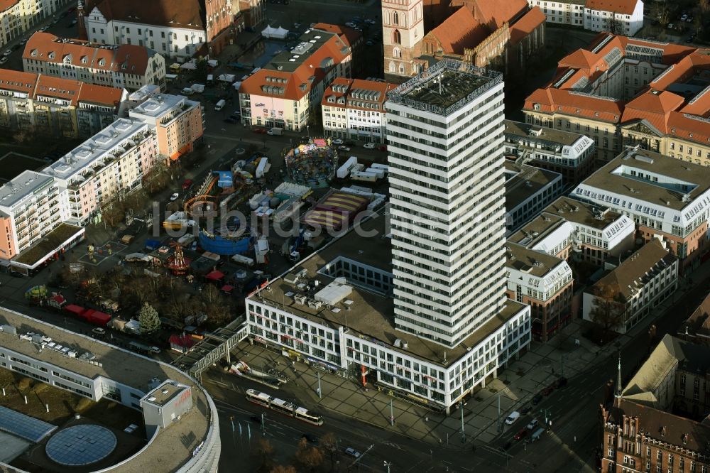 Frankfurt (Oder) aus der Vogelperspektive: Hochhaus- Gebäude DER ODERTURM an den Lenne Passagen in Frankfurt (Oder) im Bundesland Brandenburg