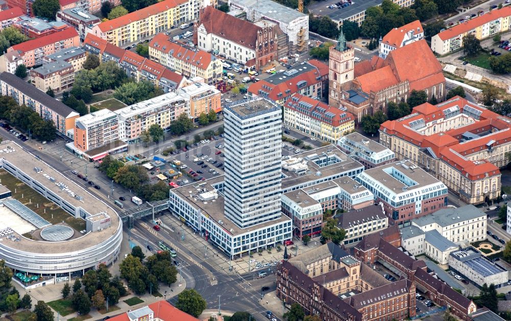 Frankfurt (Oder) aus der Vogelperspektive: Hochhaus- Gebäude DER ODERTURM an den Lenne Passagen in Frankfurt (Oder) im Bundesland Brandenburg