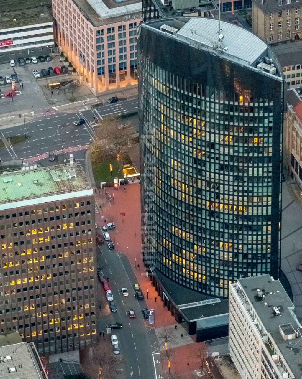 Dortmund aus der Vogelperspektive: Hochhaus- Gebäude RWE Tower am Freistuhl in Dortmund im Bundesland Nordrhein-Westfalen