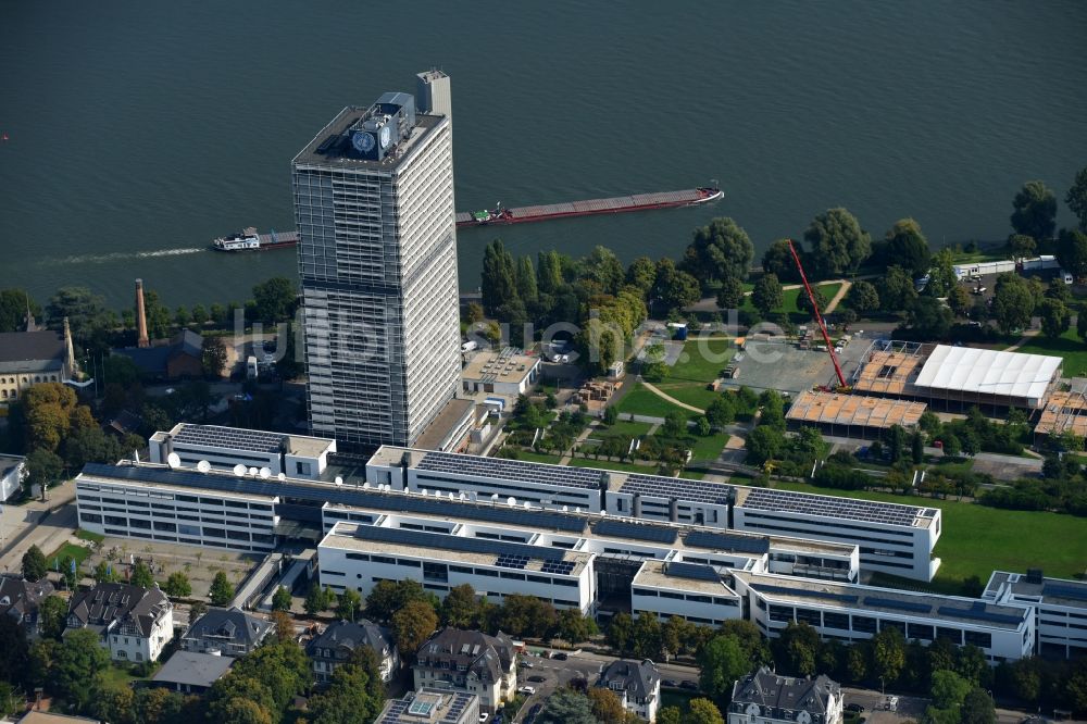 Bonn von oben - Hochhaus- Gebäude United Nations Campus Bonn am Platz der Vereinten Nationen im Ortsteil Beuel in Bonn im Bundesland Nordrhein-Westfalen, Deutschland