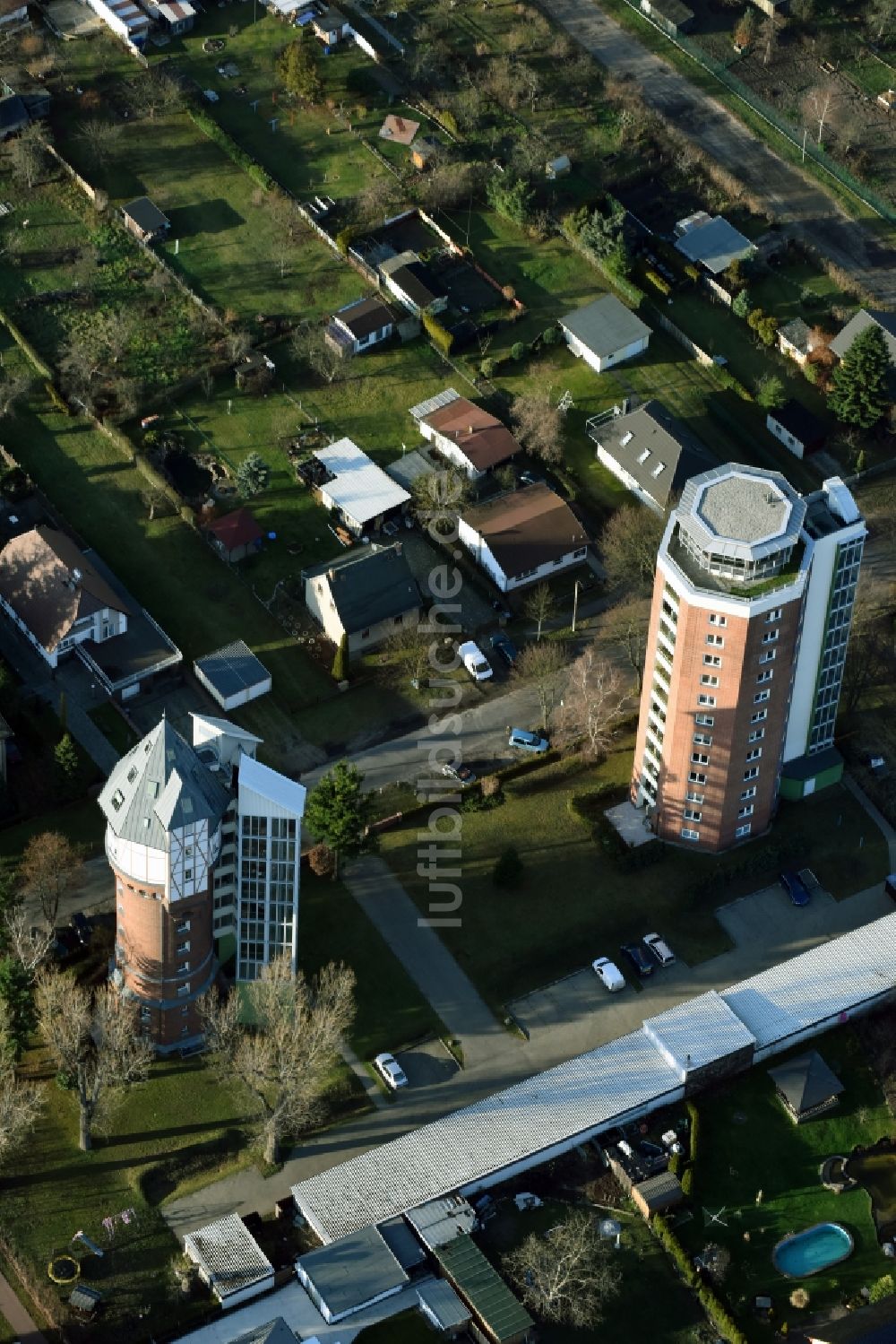 Luftbild Fürstenwalde/Spree - Hochhaus- Gebäude Wohnen im Wasserturm an der Turmstraße in Fürstenwalde/Spree im Bundesland Brandenburg