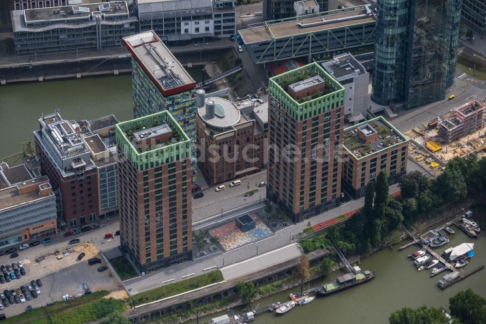 Luftaufnahme Düsseldorf - Hochhaus- Gebäude im Wohngebiet Düsseldorfer Heimathafen des Projekts WIN WIN in Düsseldorf im Bundesland Nordrhein-Westfalen, Deutschland