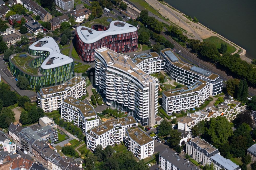 Köln aus der Vogelperspektive: Hochhaus- Gebäude im Wohngebiet Flow Tower im Ortsteil Bayenthal in Köln im Bundesland Nordrhein-Westfalen, Deutschland