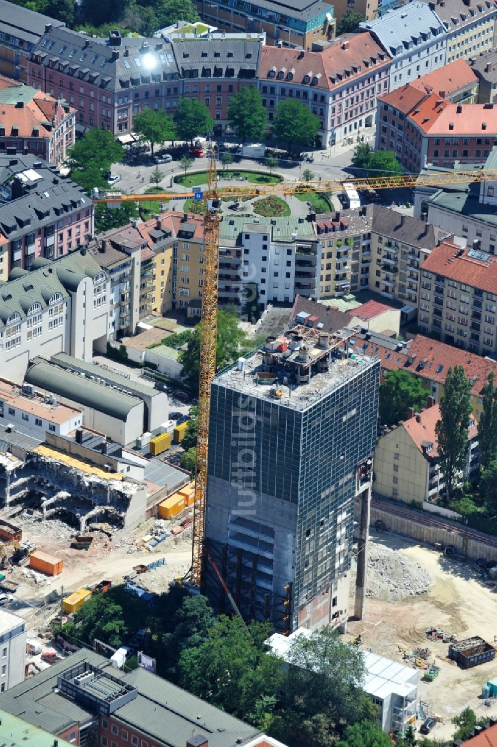 München aus der Vogelperspektive: Hochhaus- Gebäude im Wohngebiet The Seven in München im Bundesland Bayern, Deutschland