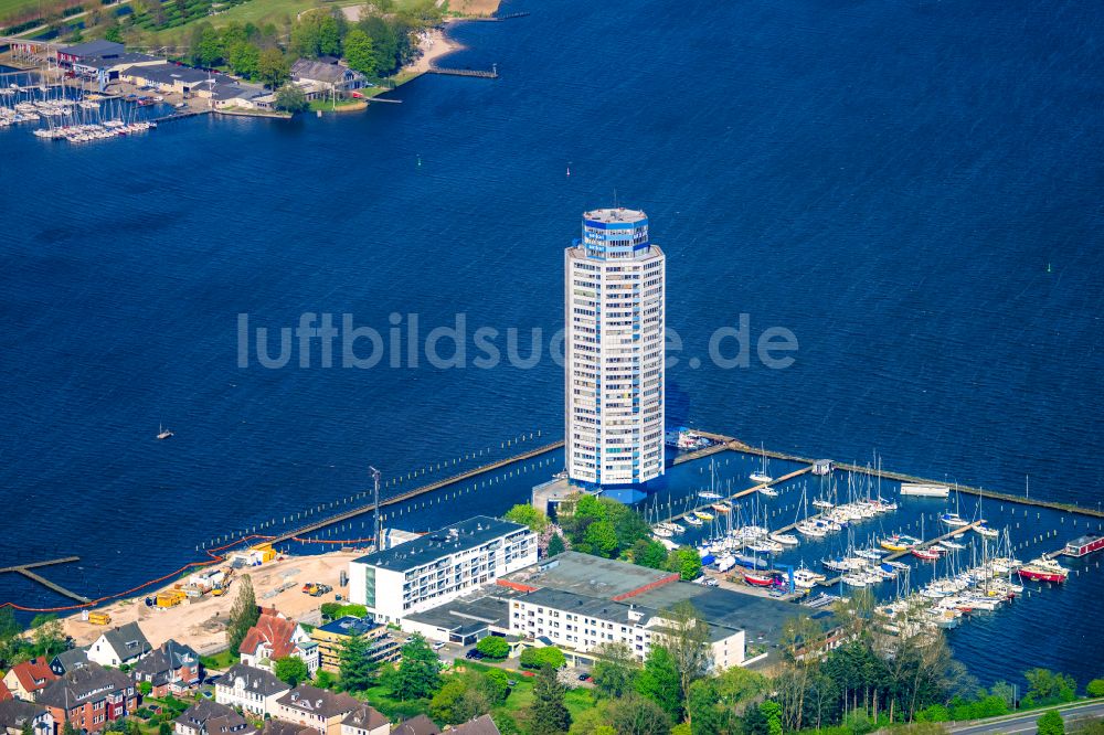 Schleswig von oben - Hochhaus- Gebäude im Wohngebiet Wikingturm am Wikingeck im Yachthafen im Ortsteil Annettenhöh in Schleswig im Bundesland Schleswig-Holstein