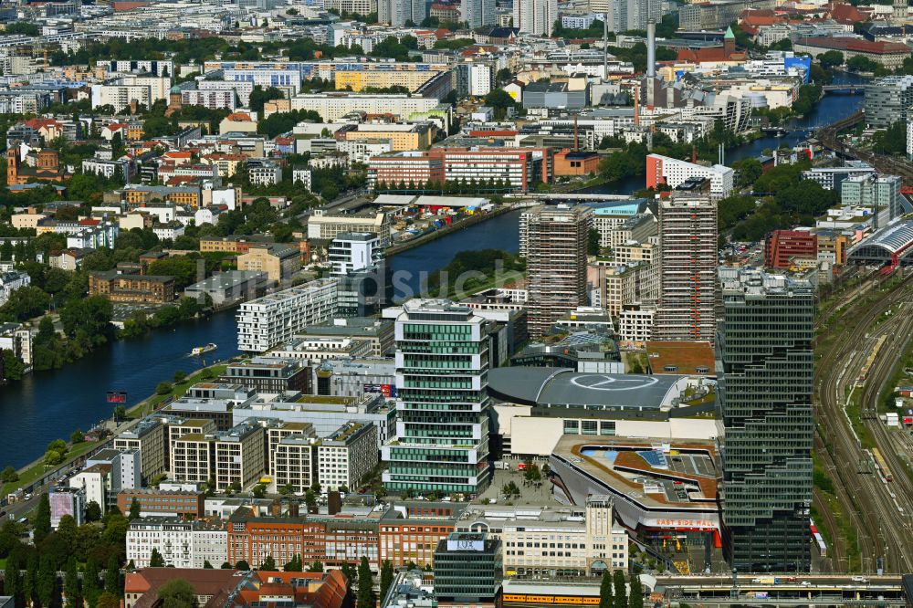 Berlin von oben - Hochhaus- Gebäudekomplexes EDGE East Side - Amazon Tower in Berlin, Deutschland