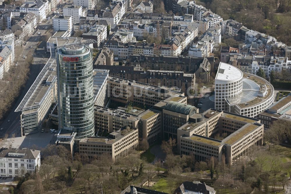 Düsseldorf von oben - Hochhaus der Hauptverwaltung der ERGO Versicherungen der ERGO Versicherungsgruppe AG in Duesseldorf