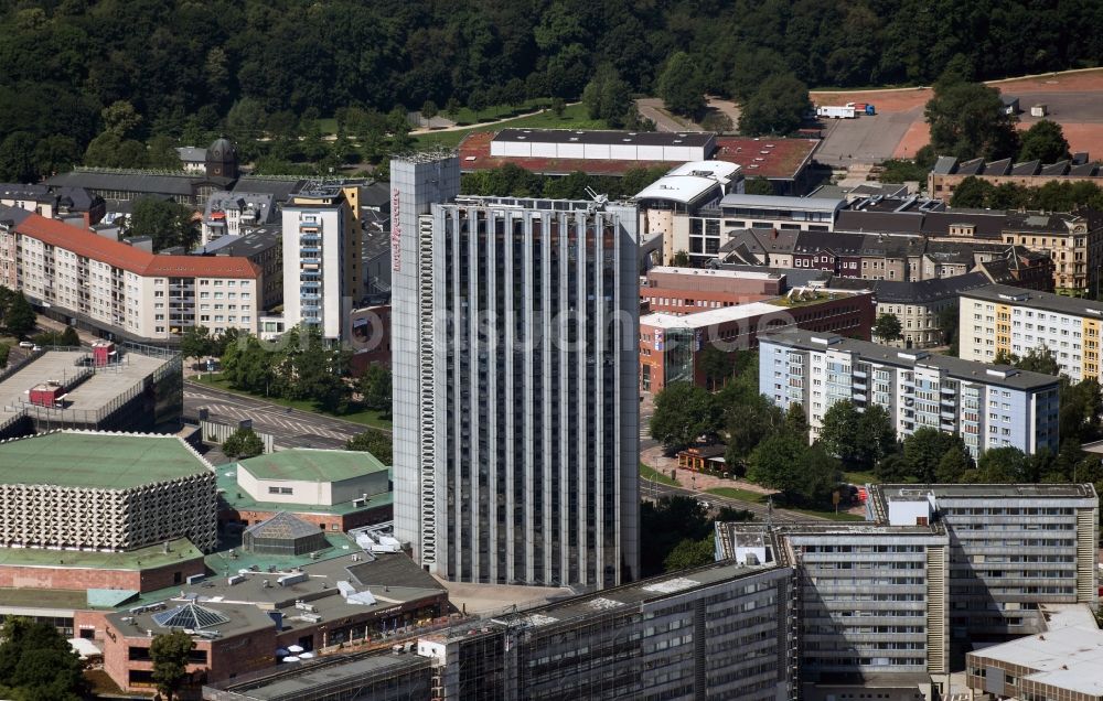 Chemnitz von oben - Hochhaus des Hotel Mercure in Chemnitz im Bundesland Sachsen