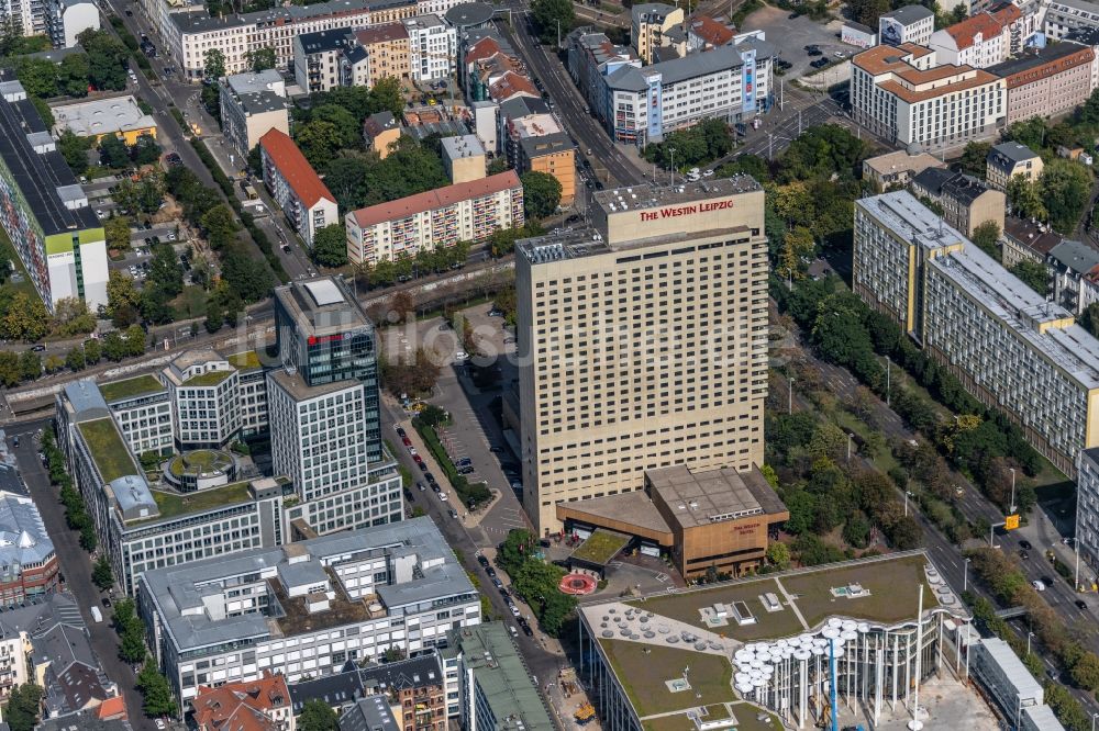 Leipzig von oben - Hochhaus des Hotelgebäude- Komplexes The Westin Leipzig an der Gerberstraße in Leipzig im Bundesland Sachsen