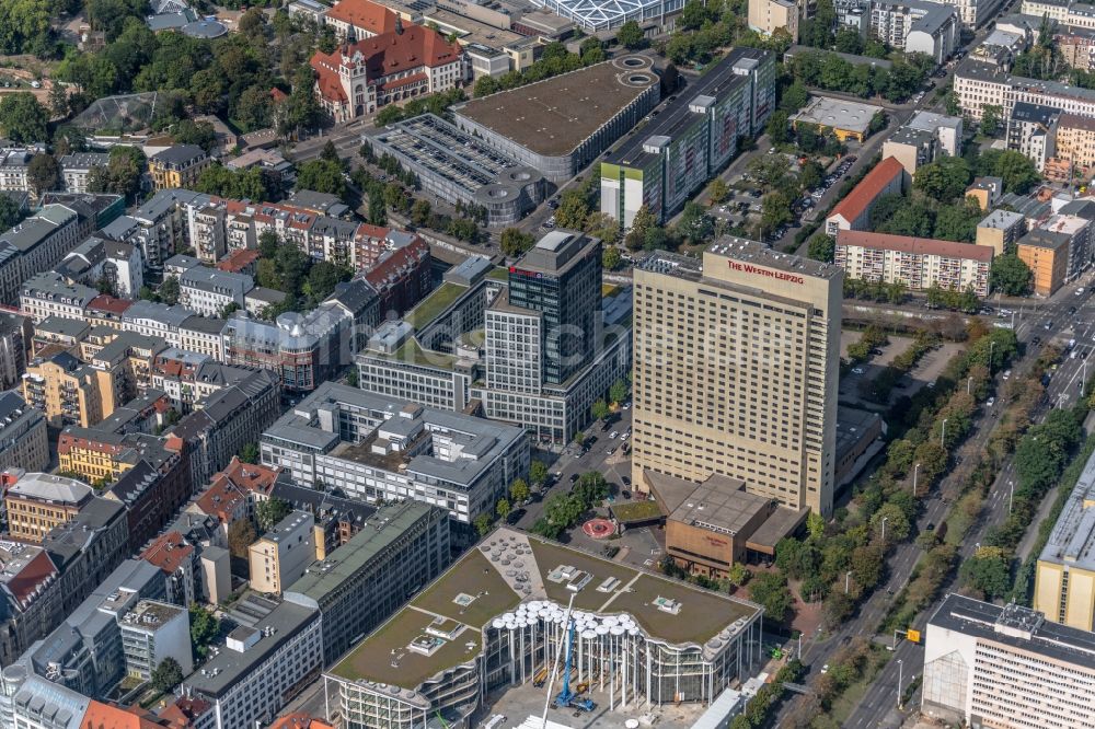 Leipzig aus der Vogelperspektive: Hochhaus des Hotelgebäude- Komplexes The Westin Leipzig an der Gerberstraße in Leipzig im Bundesland Sachsen