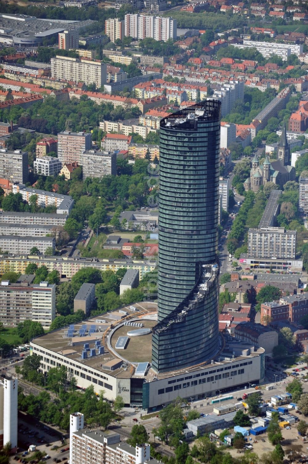 Luftbild Wroclaw / Breslau - Hochhaus Neubau Sky Tower in Breslau / Wroclaw