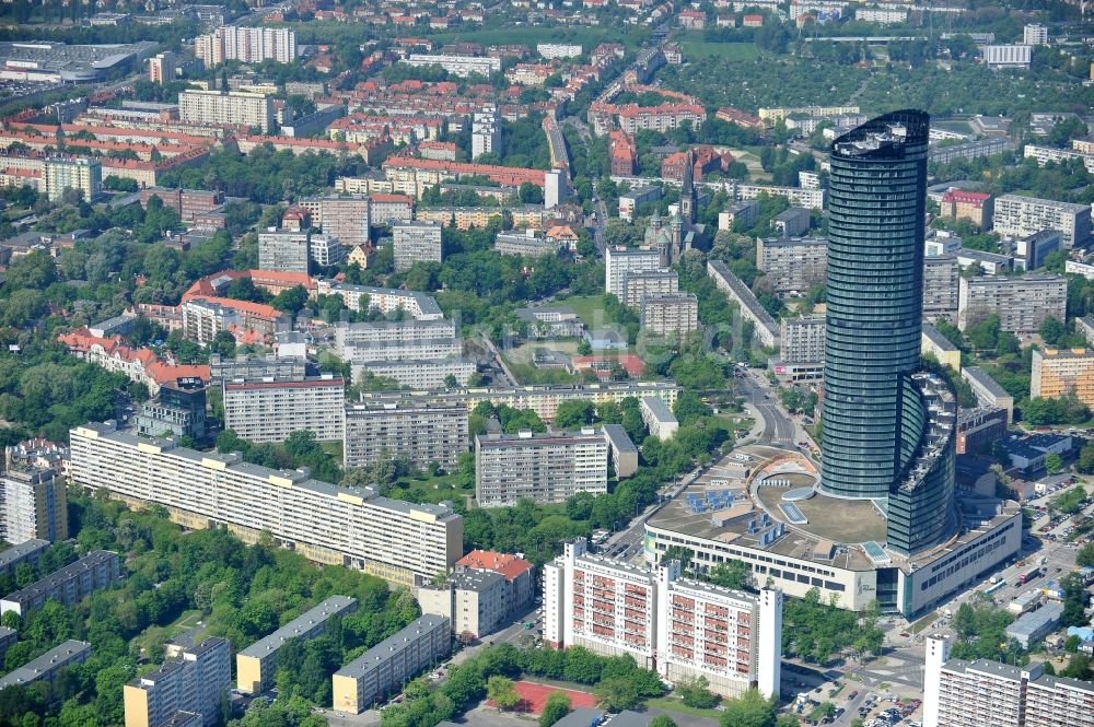 Wroclaw / Breslau von oben - Hochhaus Neubau Sky Tower in Breslau / Wroclaw