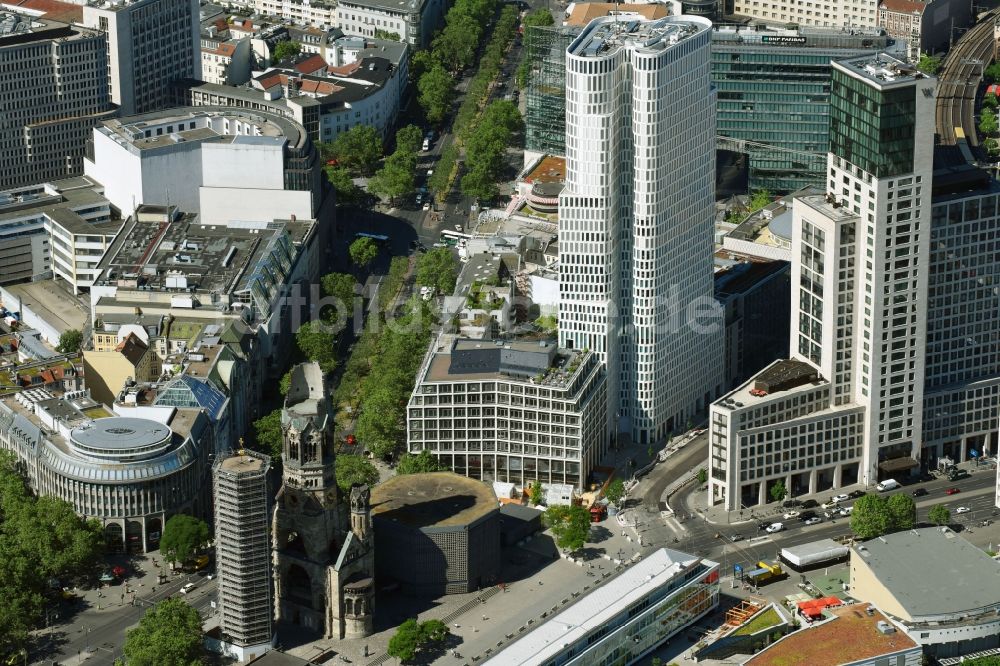 Berlin aus der Vogelperspektive: Hochhaus-Neubau Upper West am Breitscheidplatz in Berlin- Charlottenburg