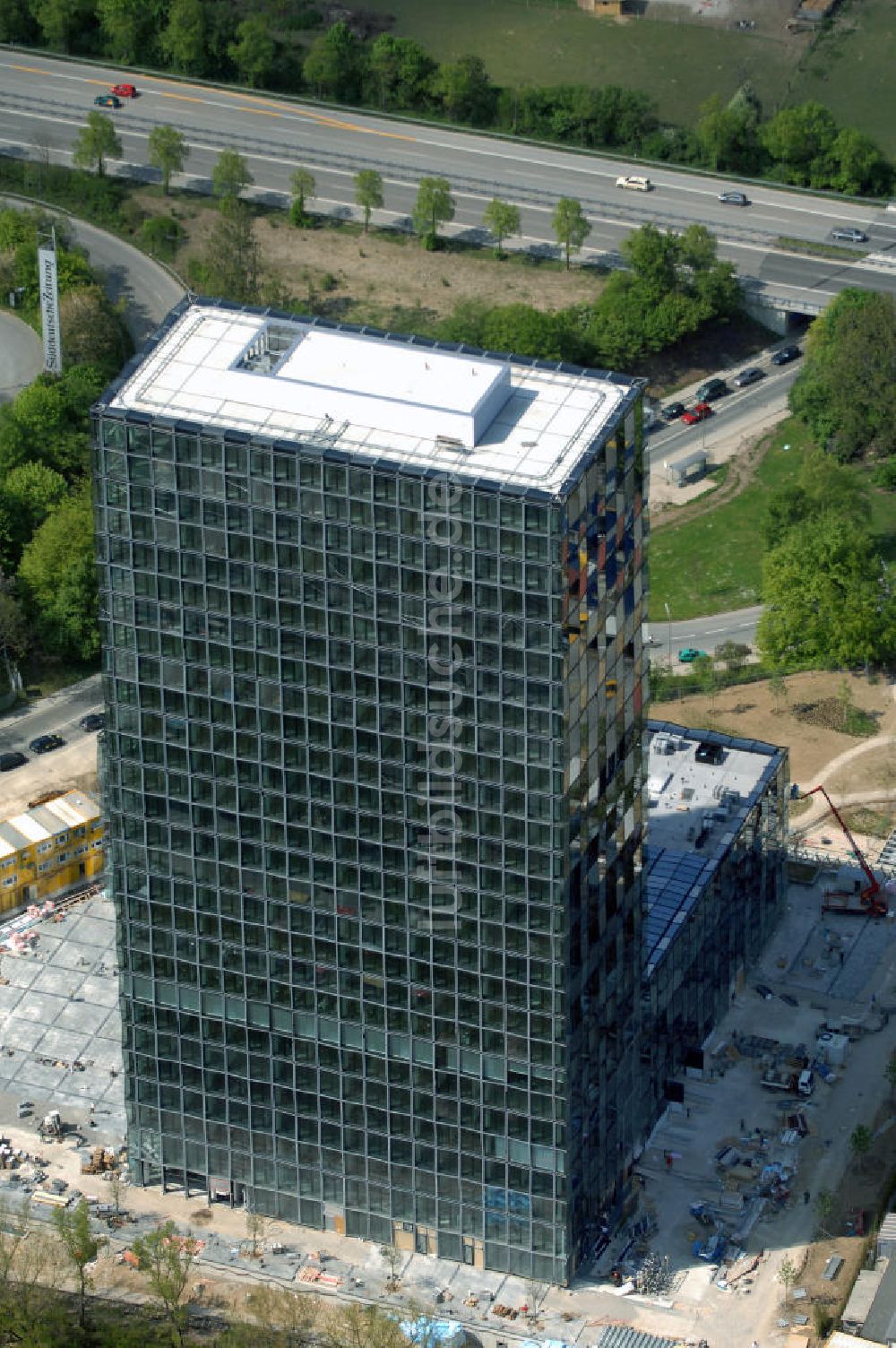 Luftaufnahme München - Hochhaus der neuen Konzernzentrale des Süddeutschen Verlags (München)