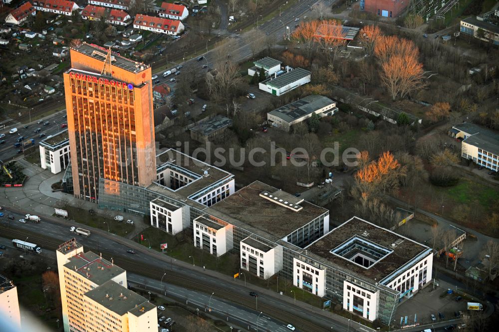 Luftbild Berlin - Hochhaus Pyramide in Berlin Lichtenberg