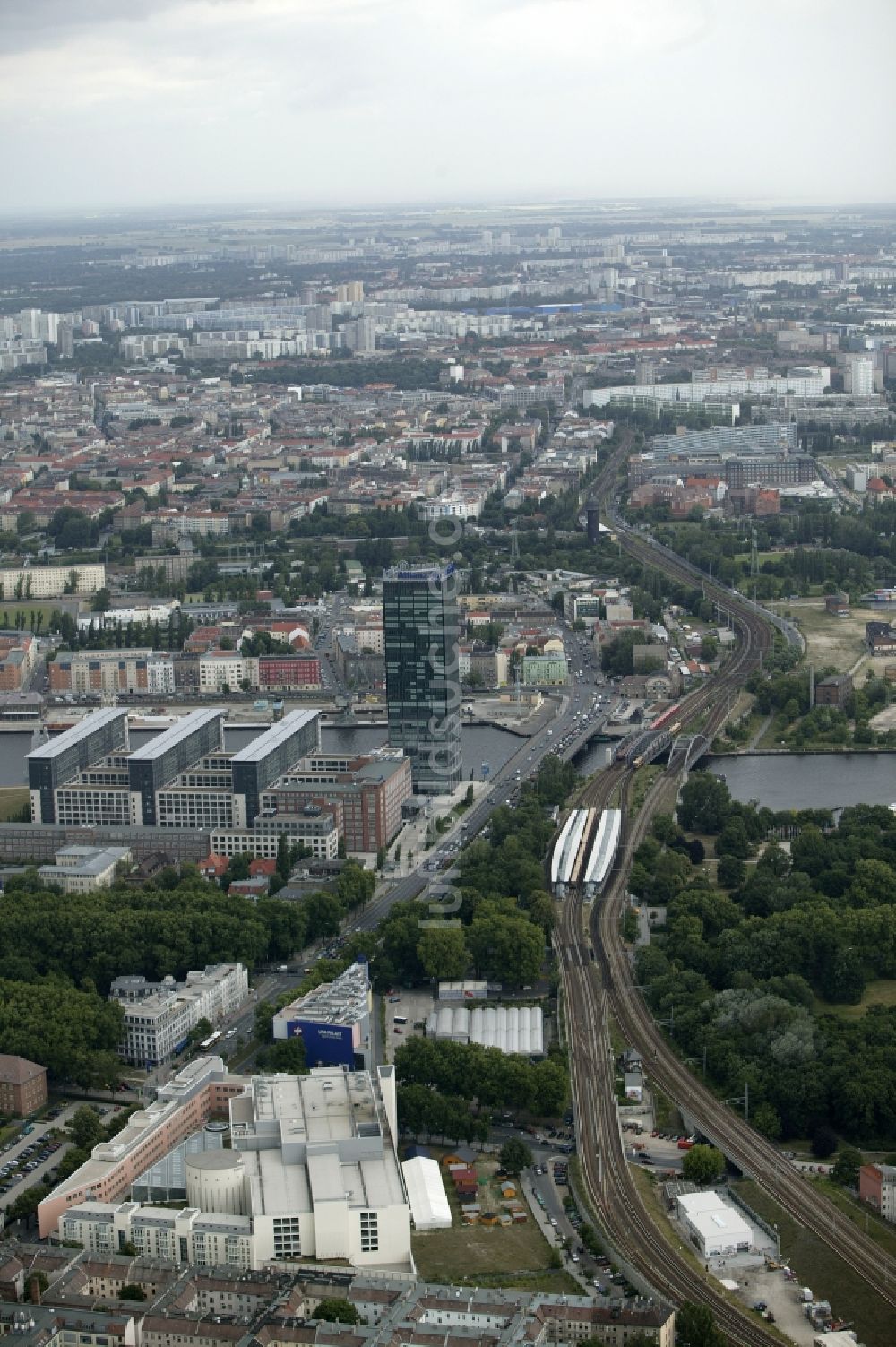 Luftbild Berlin - Hochhaus Treptower in Berlin im Bundesland Berlin